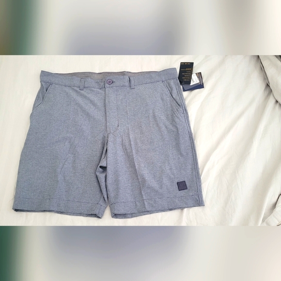 Golf men's shorts - Picture 1 of 3